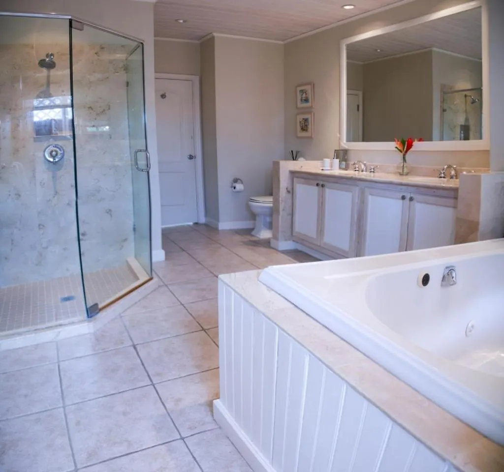 Waterfront 2-Bed Townhouse - Harbour 17 Townhouse Villa Gros Islet